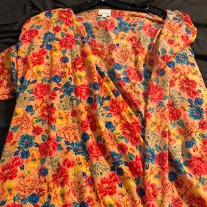 Large lularoe floral Monroe